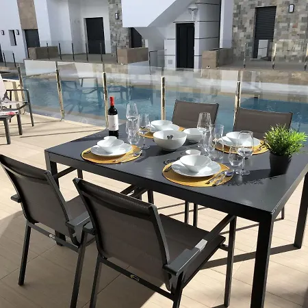 Apartment Avenue Arenales del Sol